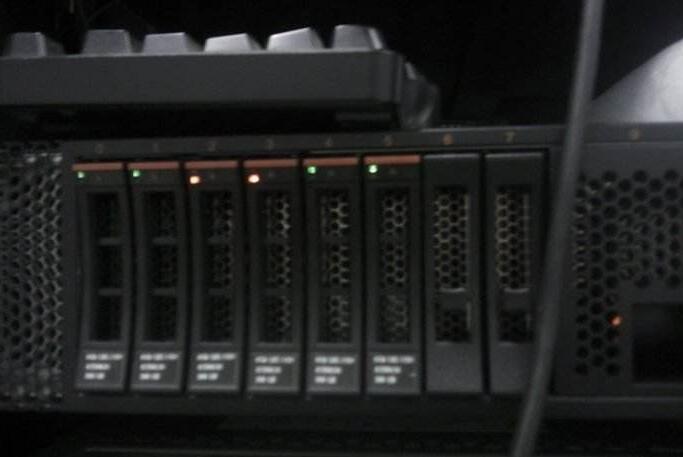 江阴某科技公司IBM3650服务器硬盘数据恢复成功缩略图